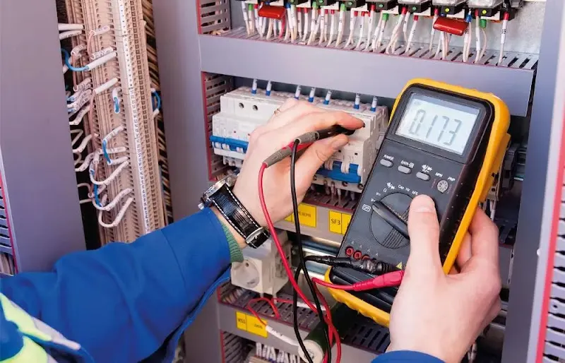A. Palacios Electricidad SL - Servicio de instalación eléctrica en Sevilla - foto 2