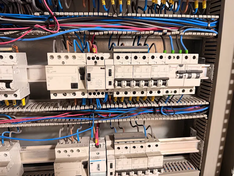 GEBARO ELECTRICIDAD INTEGRAL
