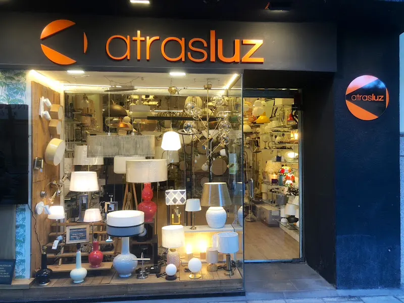 ATRASLUZ Iluminación - Tienda de iluminación en Madrid - foto 2