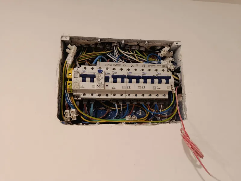 SanMat Soluciones - Electricista en Madrid - foto 2
