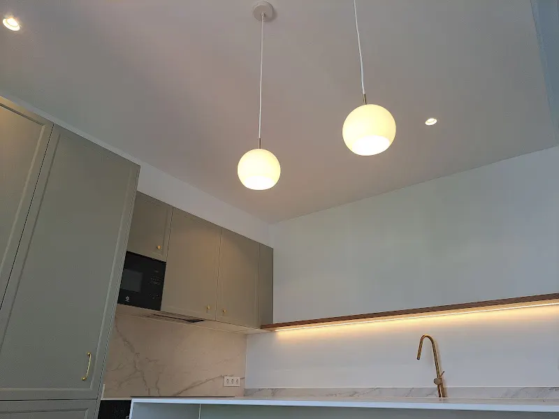 Reparaciones jcc - Electricista en Barcelona - foto 2