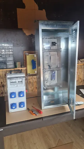 Electricista Autorizado: Adiary Electric - Averías, instalaciones y certificados eléctricos - Viladecans