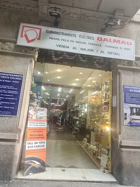 Subministraments Elèctrics Dalmau - Tienda de electricidad en Barcelona - foto 2