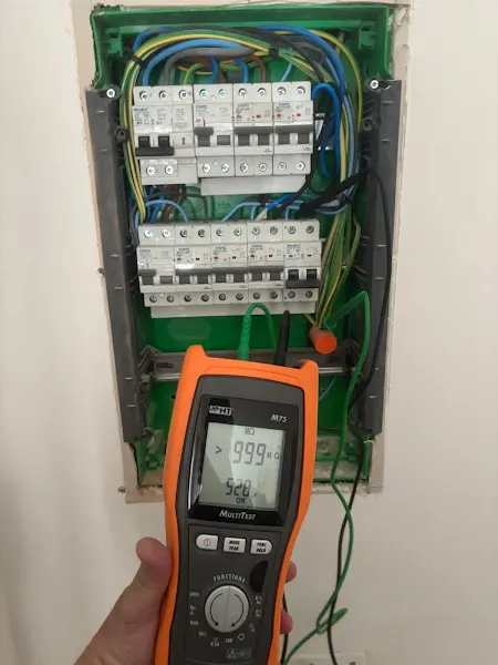 Instalaciones Javisa - Electricista en Badalona - foto 2
