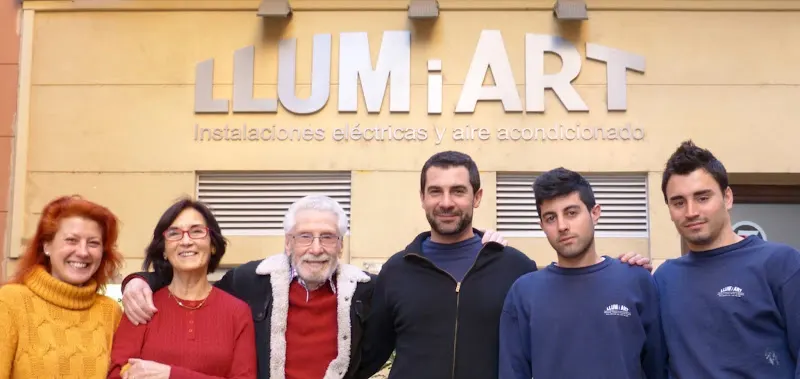 LLumiArt electricistas e instalaciones eléctricas en Valencia - Electricista en València - foto 2