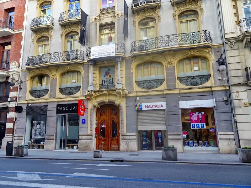 Nest House S L - Electricista en València - foto 2