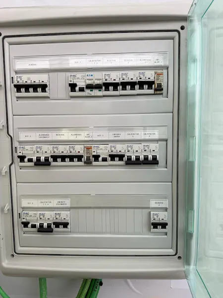 Electricistas Valencia | Decosur Proyectos - València