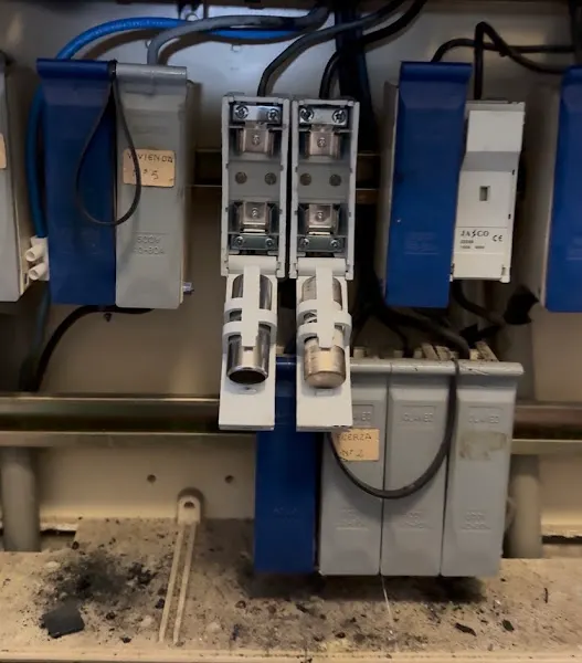 Eter Electric - Electricista Valencia 24h - Manises