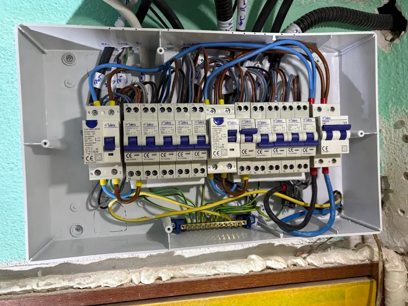 Astroluz Electric – Electricista en Valencia - Manises